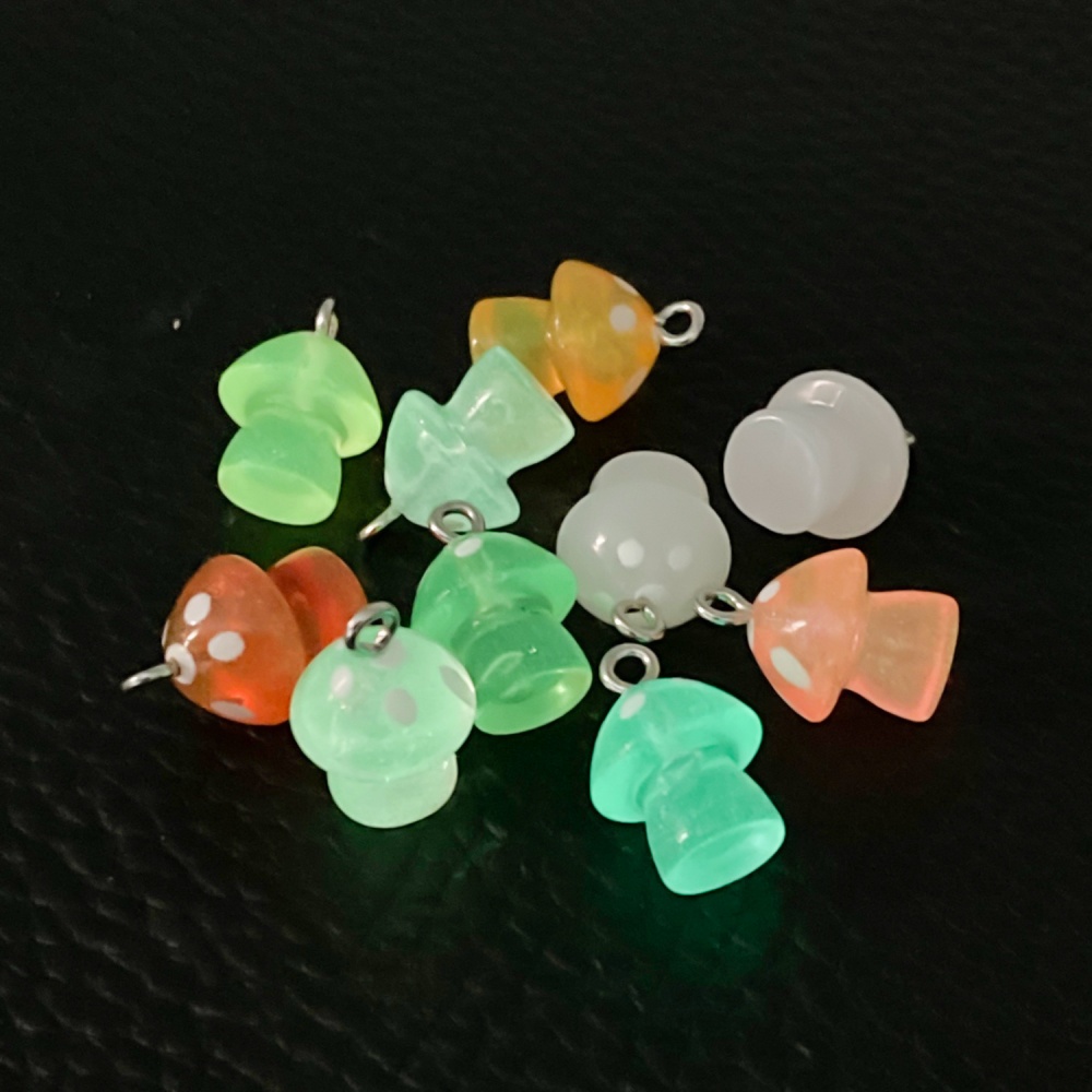 16pcs Luminous Mushroom Charms - Resin Craft Projects 리뷰 및 가격